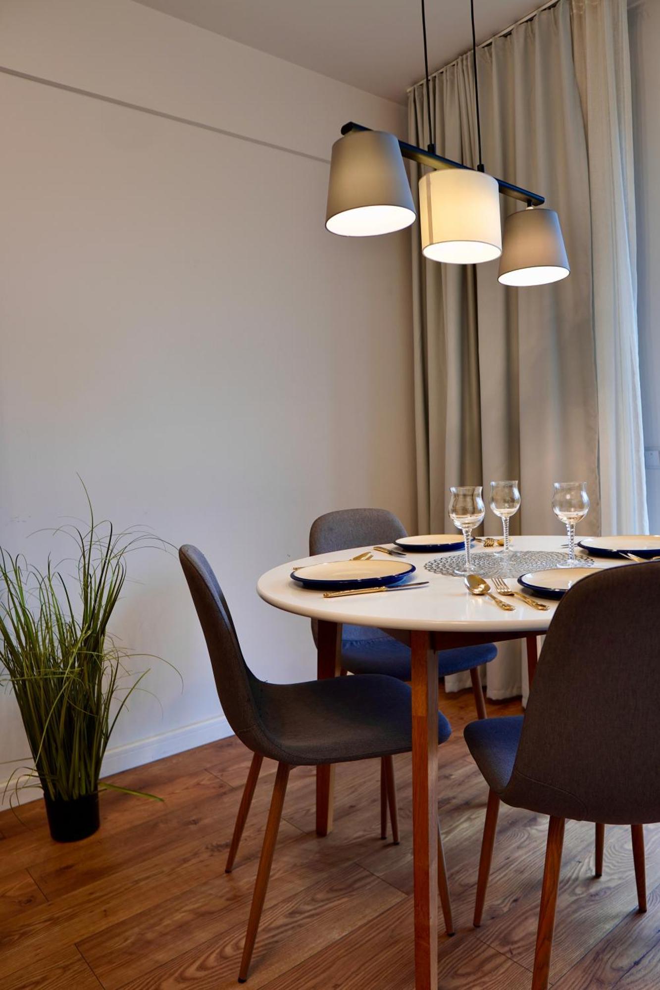 Coresi, 2 Camere, Sleeps 6 Large Private Garden Apartment Pets Welcome Brašov Exteriér fotografie