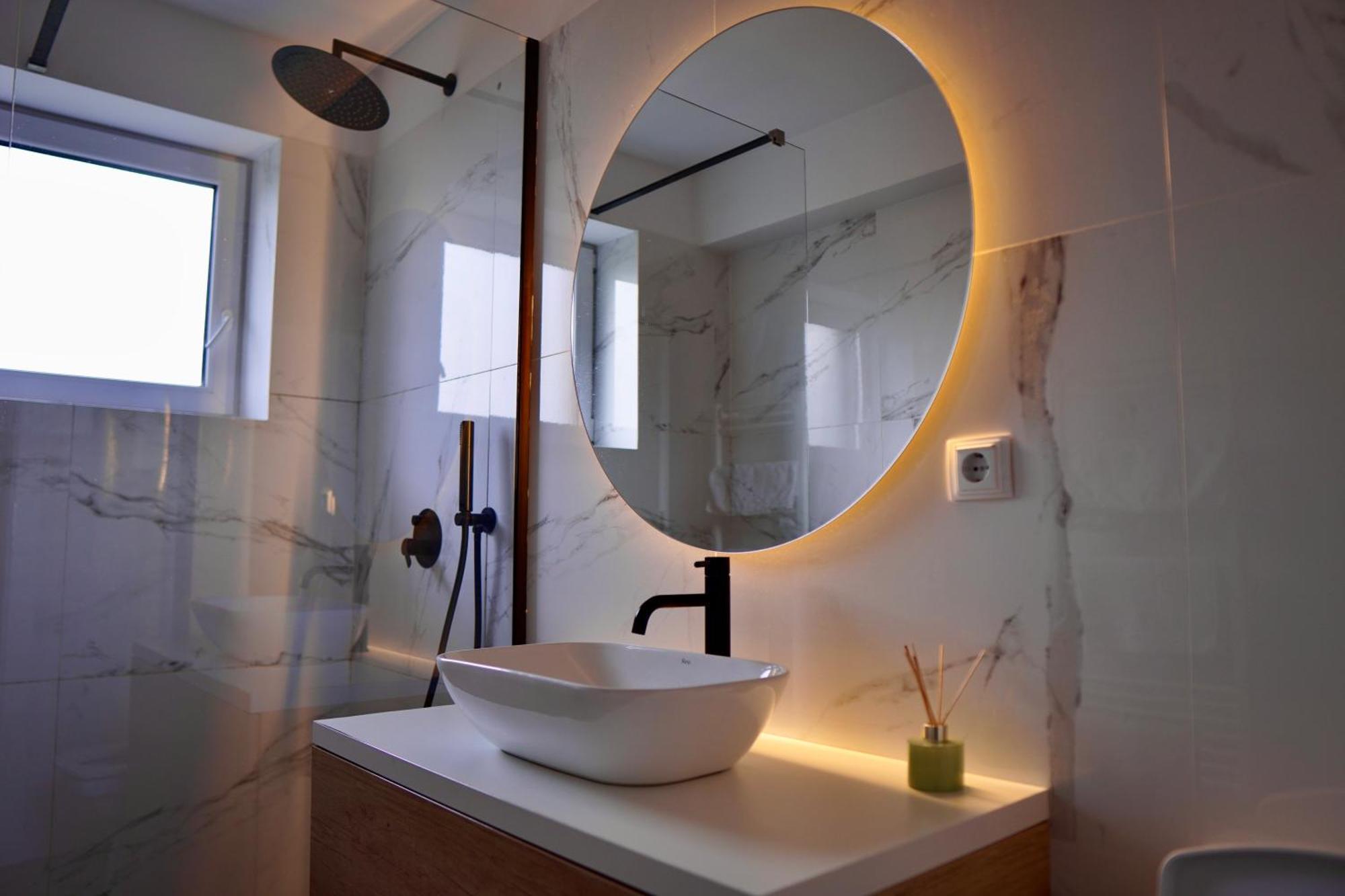 Coresi, 2 Camere, Sleeps 6 Large Private Garden Apartment Pets Welcome Brašov Exteriér fotografie