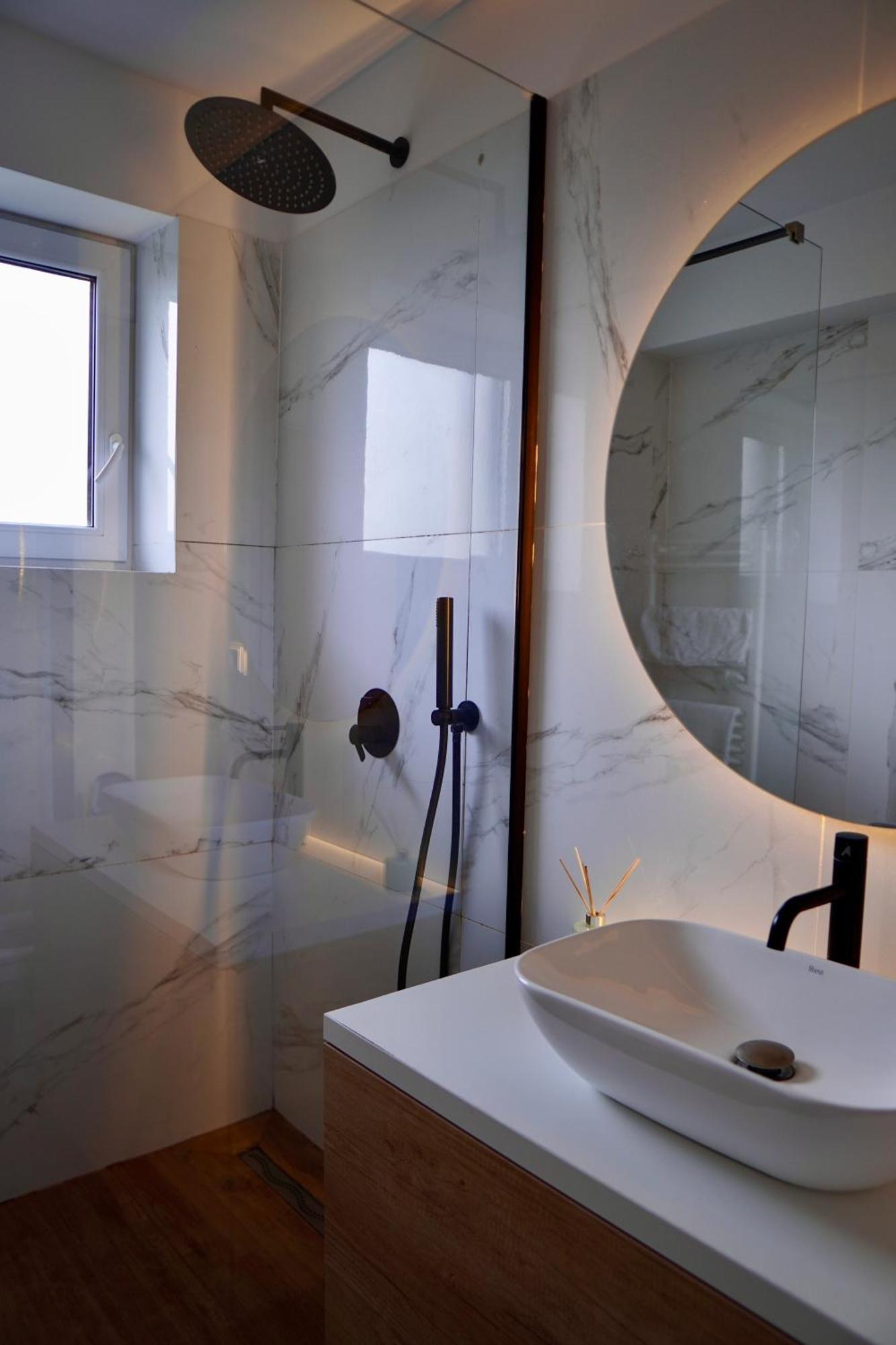 Coresi, 2 Camere, Sleeps 6 Large Private Garden Apartment Pets Welcome Brašov Exteriér fotografie