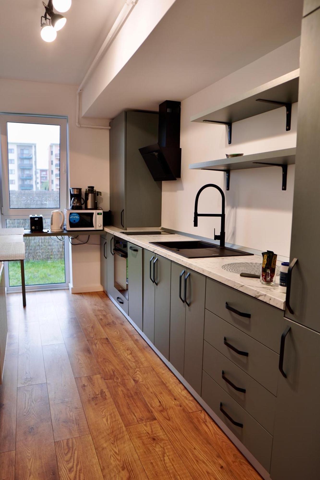 Coresi, 2 Camere, Sleeps 6 Large Private Garden Apartment Pets Welcome Brašov Exteriér fotografie